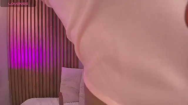 biancaa 18 online show from July 6, 2026, 7:38 pm