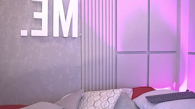 Snapshot of Roma_hells chatting on November 7, 2025, 8:02 pm Roma hells online show from November 7, 2025, 8:02 pm