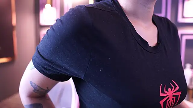 Snapshot of Roma_hells chatting on October 2, 2025, 7:17 pm Roma hells online show from October 2, 2025, 7:17 pm