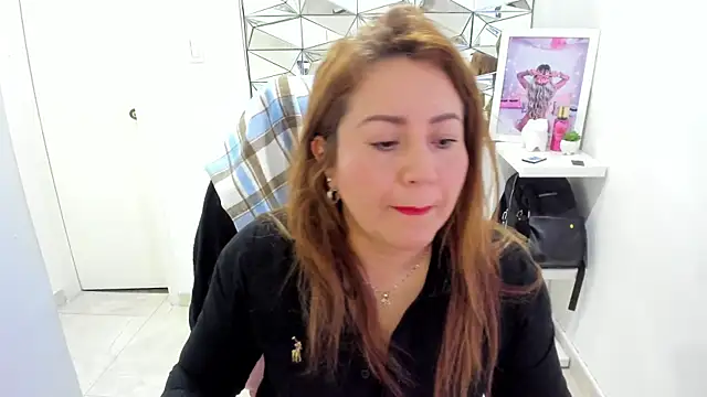 Snapshot of camixxx_m chatting on July 4, 2026, 12:21 pm camixxx m online show from July 4, 2026, 12:21 pm