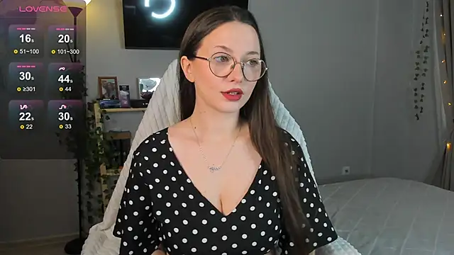 Snapshot of wwow_meow chatting on February 17, 2026, 12:52 am wwow meow online show from February 17, 2026, 12:52 am