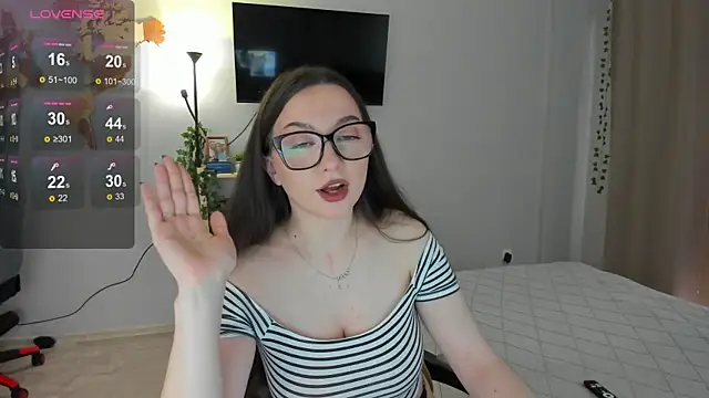 Snapshot of wwow_meow chatting on April 7, 2026, 9:00 am wwow meow online show from April 7, 2026, 9:00 am