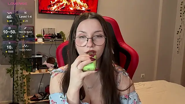 Snapshot of wwow_meow chatting on February 10, 2026, 5:06 am wwow meow online show from February 10, 2026, 5:06 am