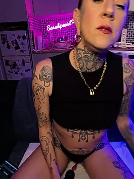 Snapshot of sarahpearlx chatting on April 19, 2026, 9:17 pm sarahpearlx online show from April 19, 2026, 9:17 pm