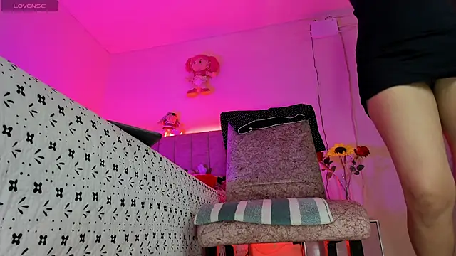 hot Dariana pantyhose online show from May 1, 2026, 1:49 pm