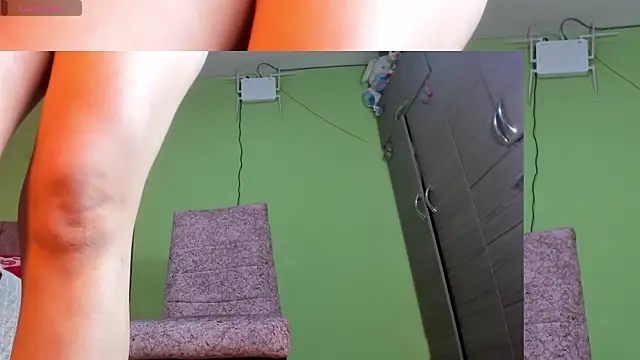 Snapshot of hot_Dariana_pantyhose chatting on November 22, 2025, 2:38 pm hot Dariana pantyhose online show from November 22, 2025, 2:38 pm