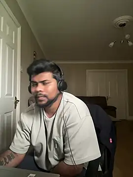 Snapshot of CrazyShashank chatting on February 23, 2026, 2:50 pm CrazyShashank online show from February 23, 2026, 2:50 pm