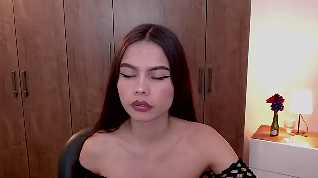 Snapshot of aleesha_cameron02 chatting on July 18, 2026, 7:11 pm aleesha cameron02 online show from July 18, 2026, 7:11 pm