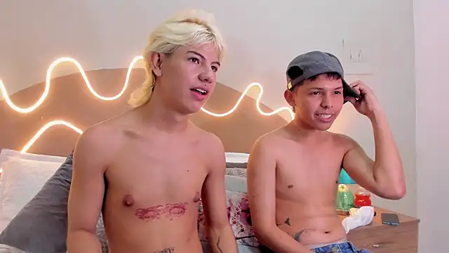 Snapshot of Enrrixxx_ chatting on October 17, 2025, 12:36 am Enrrixxx online show from October 17, 2025, 12:36 am