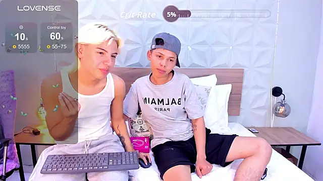 Snapshot of Enrrixxx_ chatting on October 15, 2025, 12:42 am Enrrixxx online show from October 15, 2025, 12:42 am