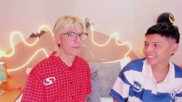 Snapshot of Enrrixxx_ chatting on October 31, 2025, 12:29 am Enrrixxx online show from October 31, 2025, 12:29 am