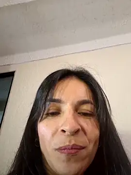 karol rose online show from October 12, 2025, 1:40 am