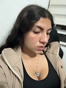 Snapshot of arieel__722 chatting on December 5, 2025, 4:44 am arieel 722 online show from December 5, 2025, 4:44 am