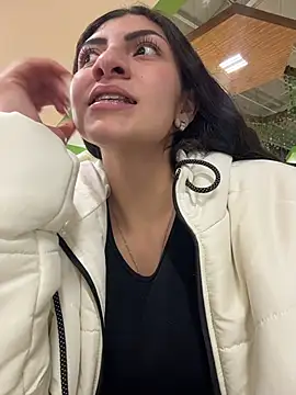 Snapshot of arieel__722 chatting on November 4, 2025, 11:08 pm arieel 722 online show from November 4, 2025, 11:08 pm