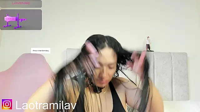 juliettaa 1 online show from May 14, 2026, 2:19 am