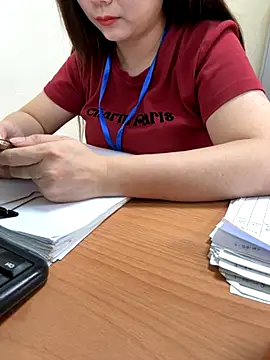 PhuongNhi21 online show from November 17, 2025, 12:58 am