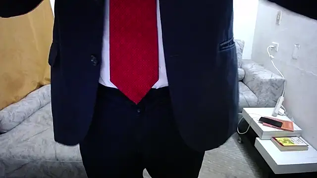 Snapshot of Victor_Maitland chatting on October 14, 2025, 3:29 am Victor Maitland online show from October 14, 2025, 3:29 am