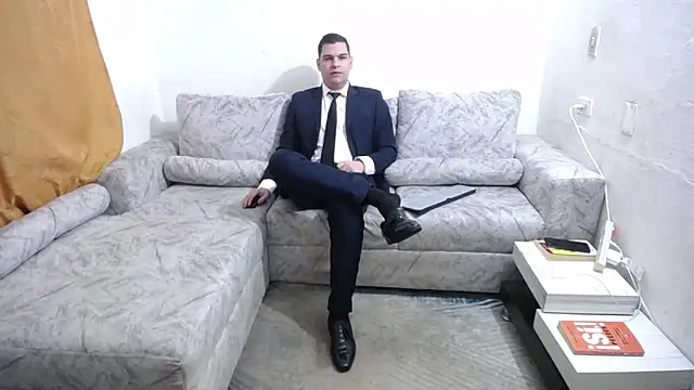 Snapshot of Victor_Maitland chatting on November 20, 2025, 8:09 pm Victor Maitland online show from November 20, 2025, 8:09 pm