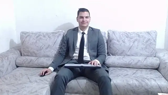 Snapshot of Victor_Maitland chatting on October 1, 2025, 7:51 pm Victor Maitland online show from October 1, 2025, 7:51 pm