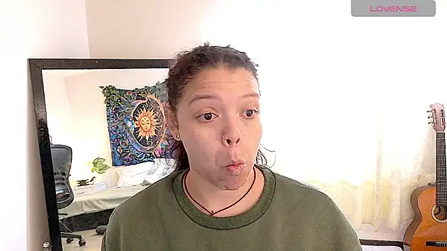 Snapshot of Amanda_sweet chatting on July 1, 2026, 1:55 pm Amanda sweet online show from July 1, 2026, 1:55 pm