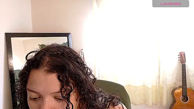 Snapshot of Amanda_sweet chatting on July 3, 2026, 2:12 pm Amanda sweet online show from July 3, 2026, 2:12 pm
