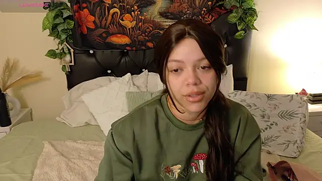 Snapshot of Amanda_sweet chatting on October 11, 2025, 1:12 pm Amanda sweet online show from October 11, 2025, 1:12 pm