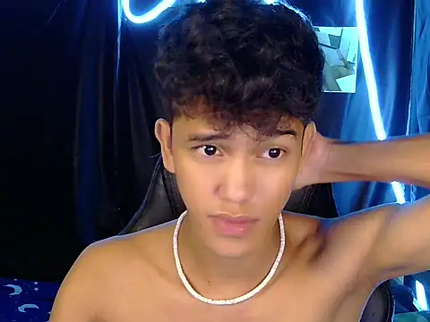 kenbigcockxx online show from March 3, 2026, 7:43 pm