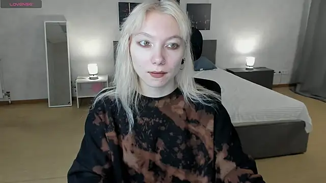 Snapshot of tattoo_art_baby chatting on November 25, 2025, 4:46 am tattoo art baby online show from November 25, 2025, 4:46 am