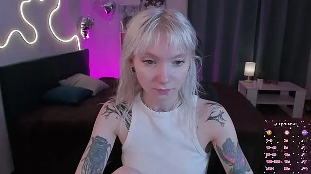 Snapshot of tattoo_art_baby chatting on April 26, 2026, 7:05 am tattoo art baby online show from April 26, 2026, 7:05 am