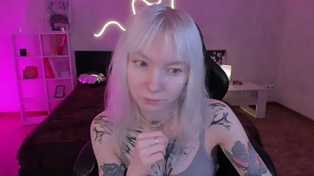 Snapshot of tattoo_art_baby chatting on April 22, 2026, 12:50 am tattoo art baby online show from April 22, 2026, 12:50 am