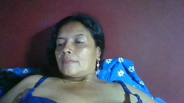 Snapshot of DianaOchoa_ chatting on June 5, 2026, 3:44 am DianaOchoa online show from June 5, 2026, 3:44 am