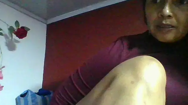 Snapshot of DianaOchoa_ chatting on June 14, 2026, 11:06 pm DianaOchoa online show from June 14, 2026, 11:06 pm
