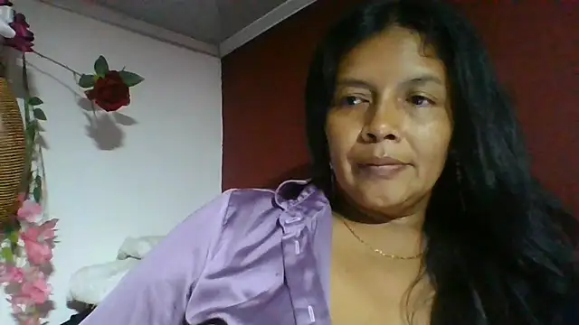 Snapshot of DianaOchoa_ chatting on June 7, 2026, 4:28 am DianaOchoa online show from June 7, 2026, 4:28 am