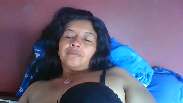 Snapshot of DianaOchoa_ chatting on June 27, 2026, 12:22 pm DianaOchoa online show from June 27, 2026, 12:22 pm