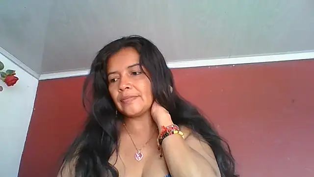 Snapshot of DianaOchoa_ chatting on July 28, 2026, 12:48 pm DianaOchoa online show from July 28, 2026, 12:48 pm