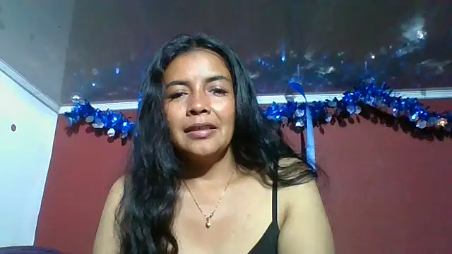 DianaOchoa  online show from December 23, 2025, 2:22 am