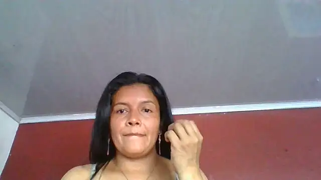 Snapshot of DianaOchoa_ chatting on June 30, 2026, 8:42 pm DianaOchoa online show from June 30, 2026, 8:42 pm