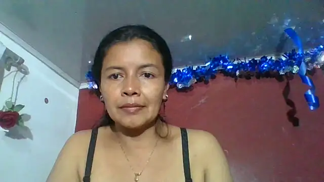 Snapshot of DianaOchoa_ chatting on November 14, 2025, 9:40 pm DianaOchoa online show from November 14, 2025, 9:40 pm