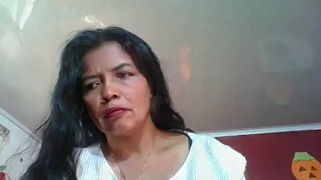 Snapshot of DianaOchoa_ chatting on November 7, 2025, 11:26 am DianaOchoa online show from November 7, 2025, 11:26 am
