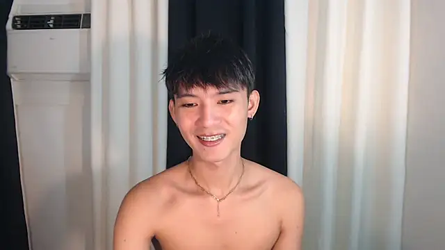 Snapshot of asian_dai chatting on October 25, 2025, 9:30 am asian dai online show from October 25, 2025, 9:30 am