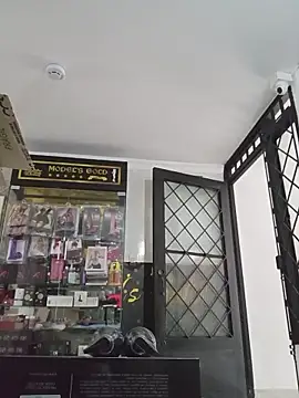 Snapshot of candy__fox_ chatting on November 19, 2025, 1:00 pm candy fox online show from November 19, 2025, 1:00 pm