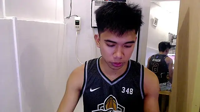 Ur pinoyhotbrix online show from September 17, 2025, 5:37 pm