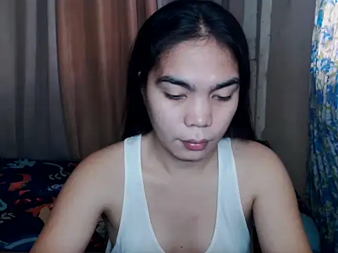 Snapshot of Simple_Martina chatting on October 18, 2025, 1:18 am Simple Martina online show from October 18, 2025, 1:18 am