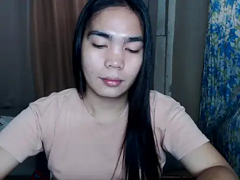 Snapshot of Simple_Martina chatting on December 15, 2025, 1:55 am Simple Martina online show from December 15, 2025, 1:55 am