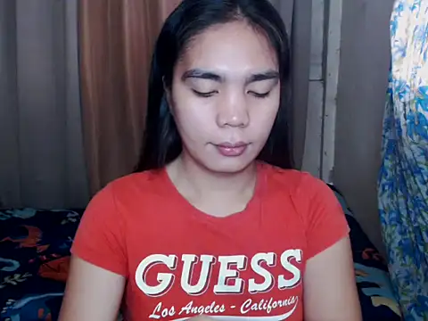 Snapshot of Simple_Martina chatting on November 2, 2025, 1:10 am Simple Martina online show from November 2, 2025, 1:10 am