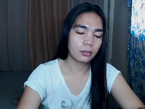 Snapshot of Simple_Martina chatting on January 14, 2026, 1:53 am Simple Martina online show from January 14, 2026, 1:53 am