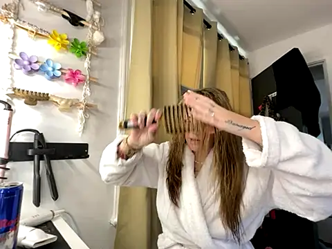 Snapshot of SofiaaBlackk chatting on October 23, 2025, 11:31 am SofiaaBlackk online show from October 23, 2025, 11:31 am