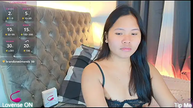 Snapshot of Nathalie_Lustx chatting on September 22, 2025, 2:12 pm Nathalie Lustx online show from September 22, 2025, 2:12 pm