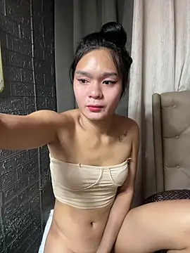 yourlovingperlita69 online show from February 25, 2026, 8:30 pm