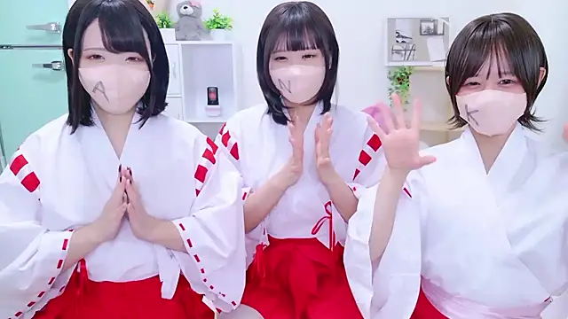 Anzu xx online show from October 22, 2025, 5:07 am